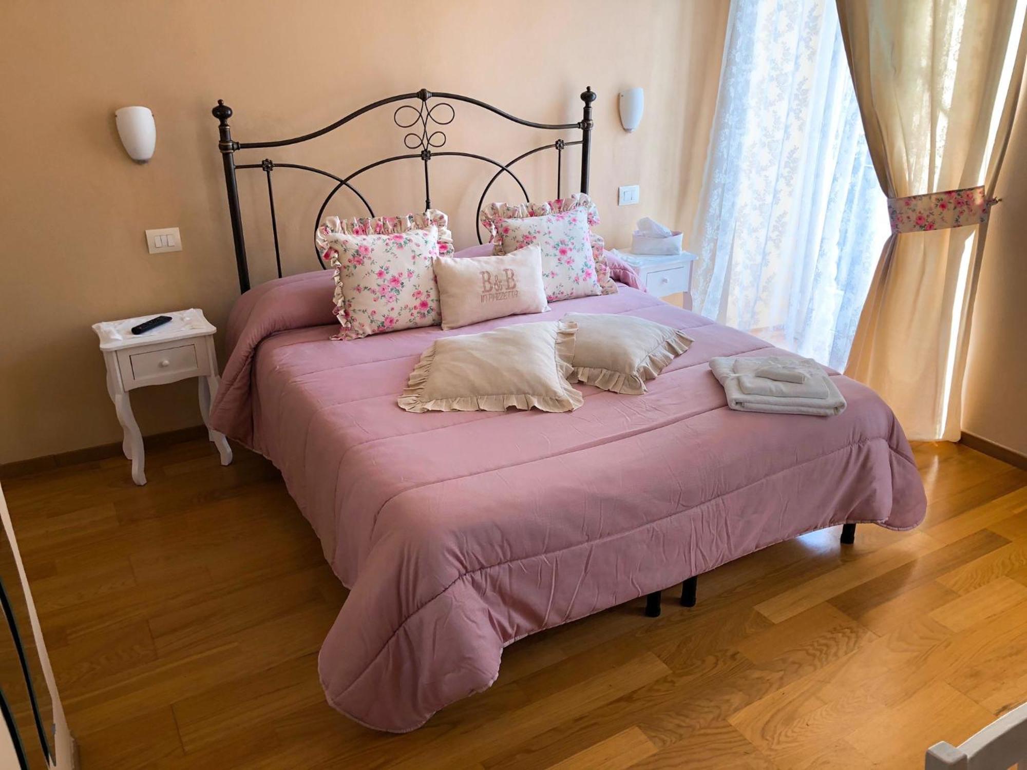 Bed & Breakfast In Piazzetta 2*
