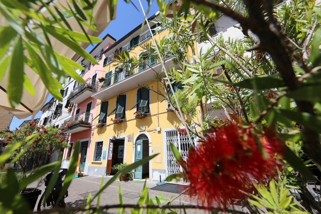 In Piazzetta 2*